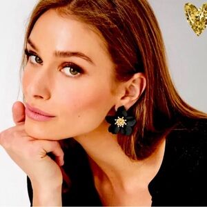 Lilly Pulitzer orchid oversized earrings great condition